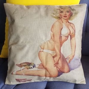 Vintage Style Pin Up Girl Pillow Cover